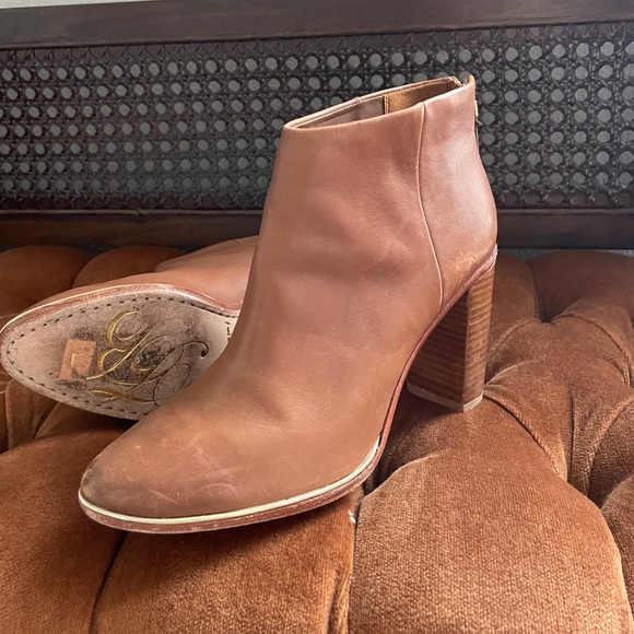 Ted Baker Heel Booties - Picture 2 of 3